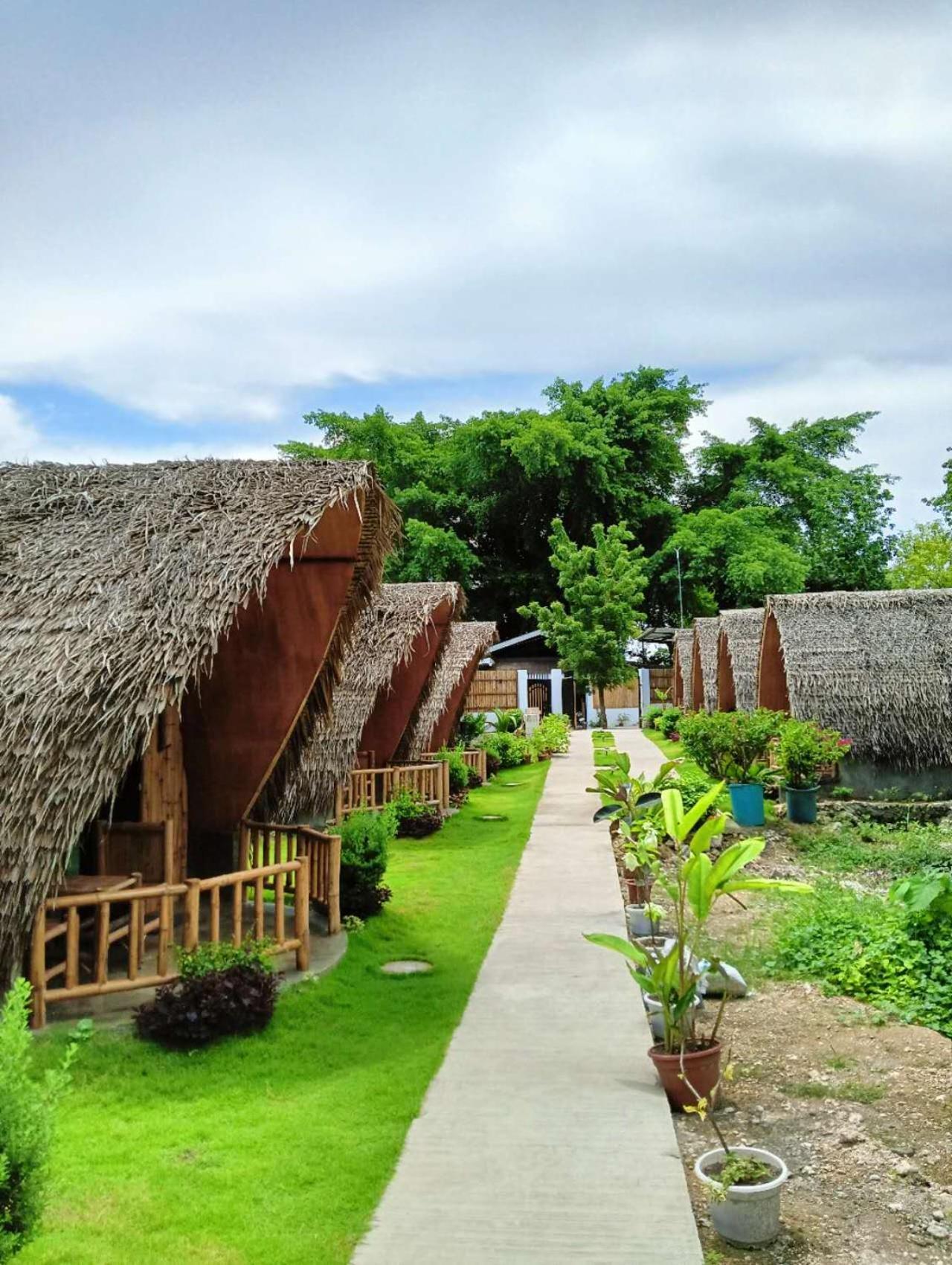 East Holiday Resort モアルボアル エクステリア 写真
