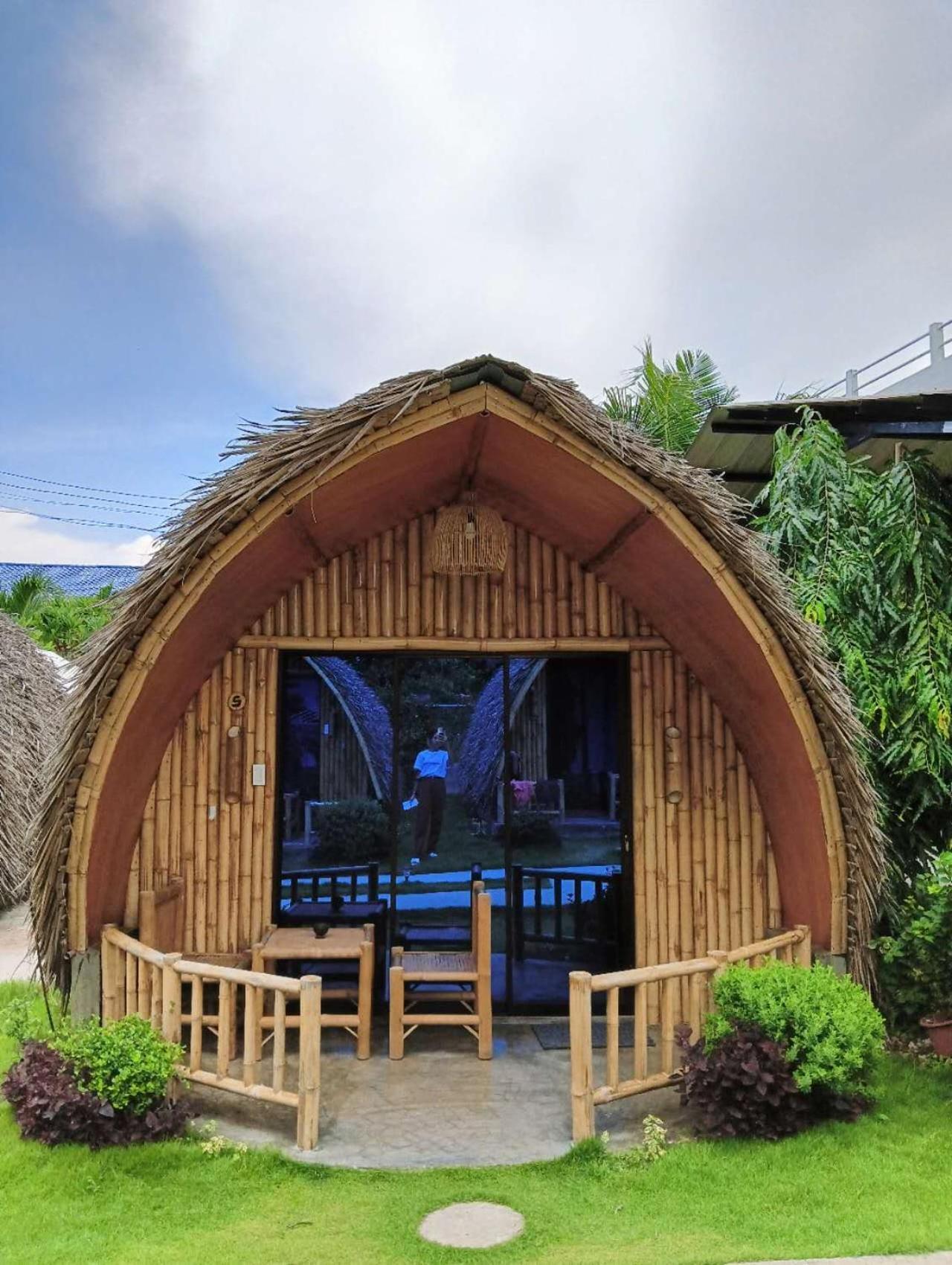 East Holiday Resort モアルボアル エクステリア 写真