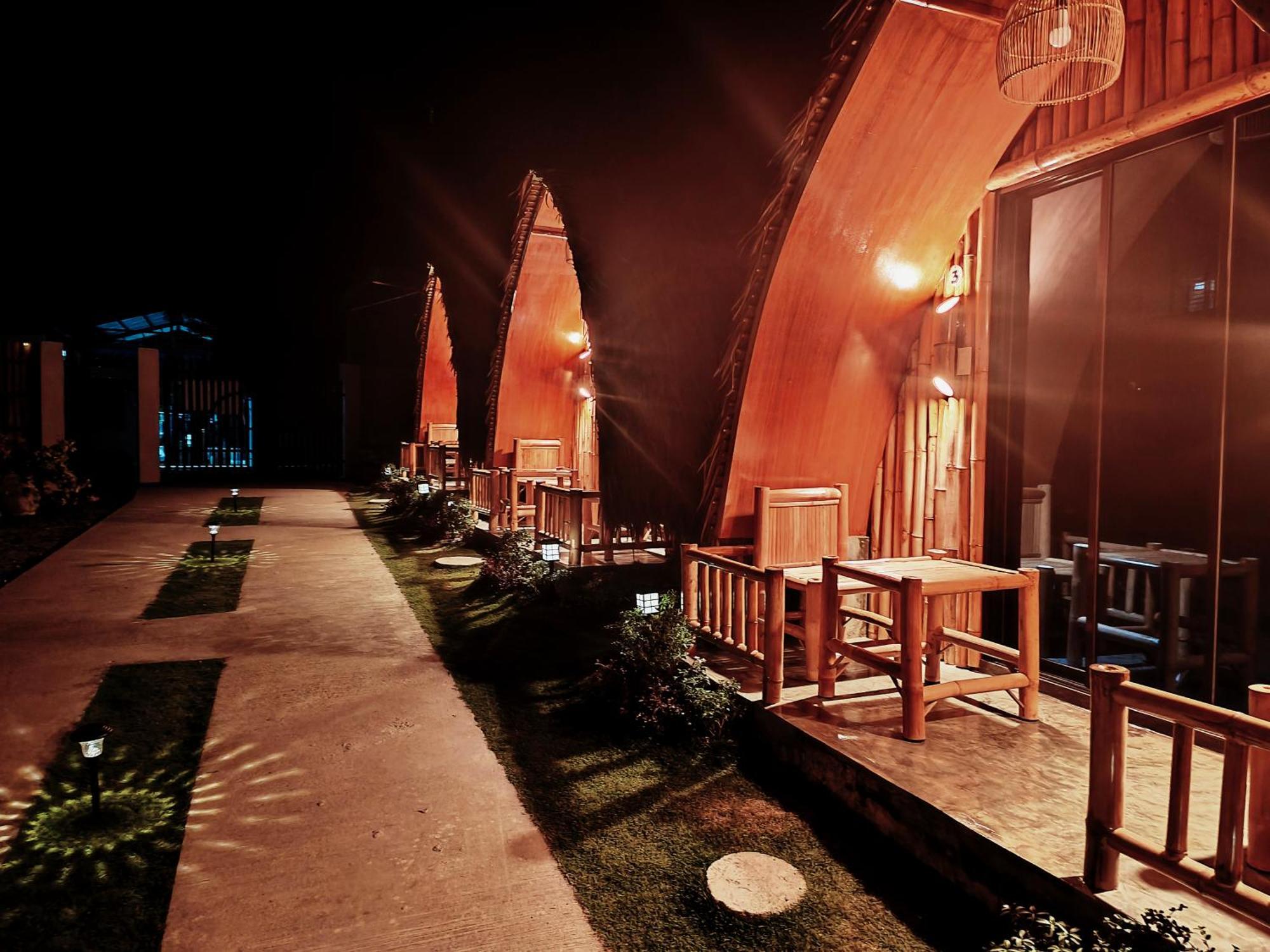 East Holiday Resort モアルボアル エクステリア 写真