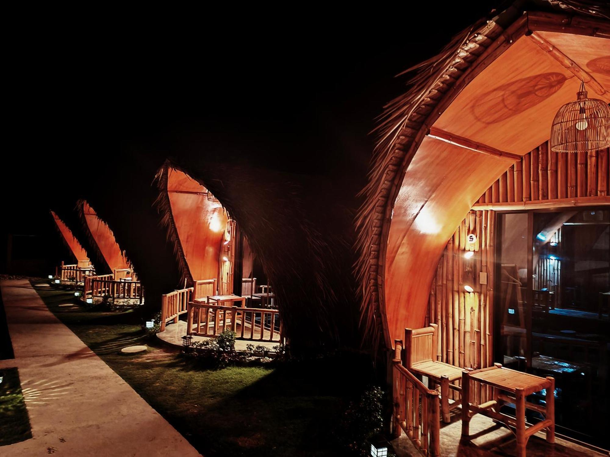 East Holiday Resort モアルボアル エクステリア 写真